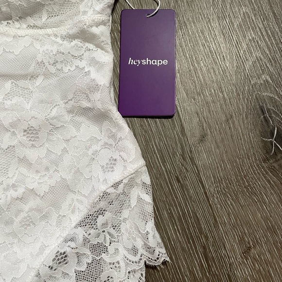 Brand new Heyshape brand bodysuit! Tag still attached. - Picture 3 of 5